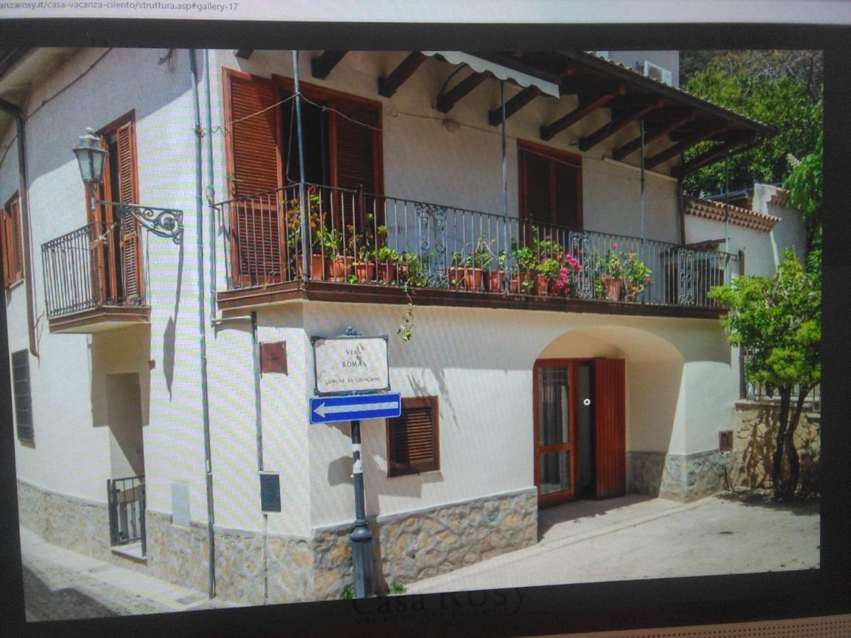 Casa Vacanza Rosy Di Guida Rosy Giungano Buitenkant foto