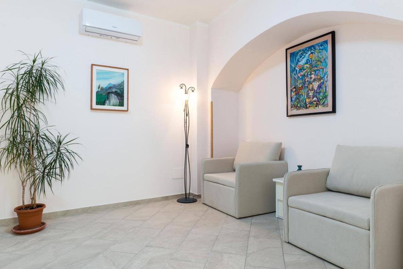 Casa Vacanza Rosy Di Guida Rosy Giungano Buitenkant foto