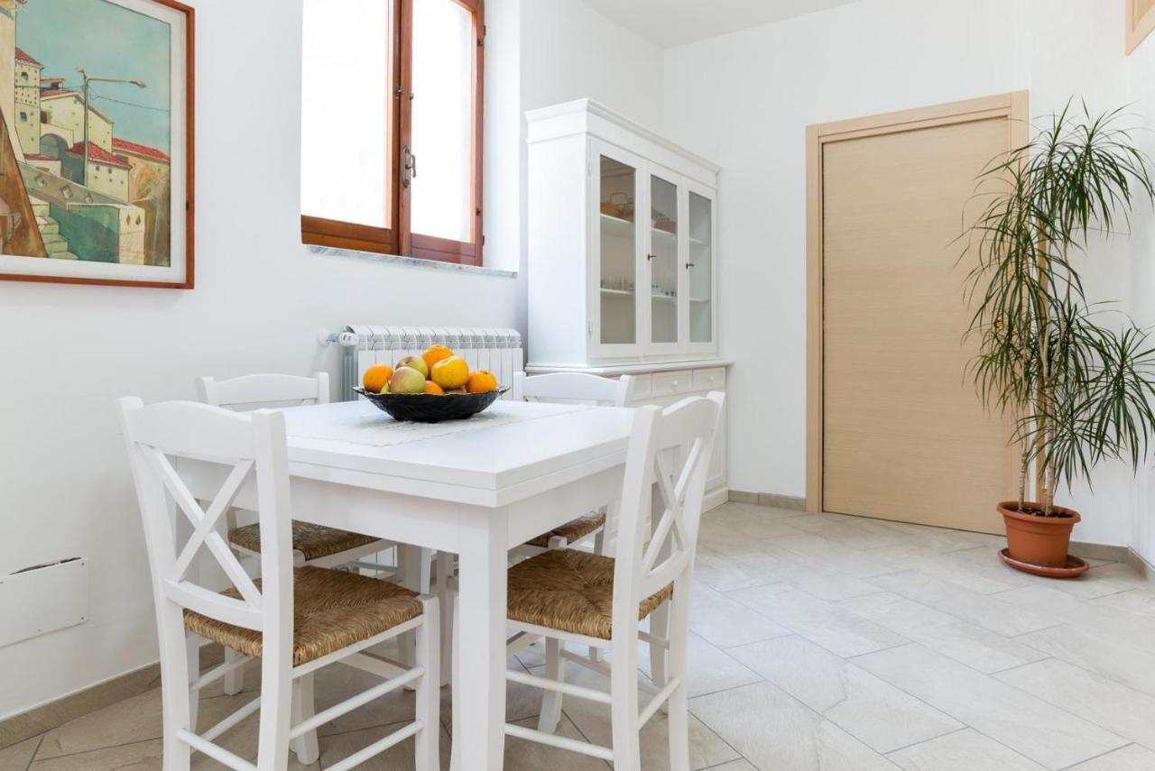 Casa Vacanza Rosy Di Guida Rosy Giungano Buitenkant foto