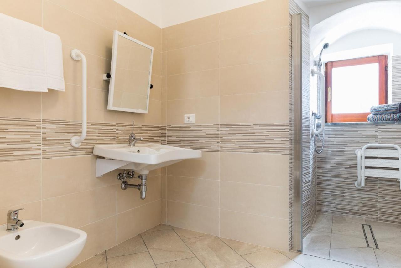 Casa Vacanza Rosy Di Guida Rosy Giungano Buitenkant foto